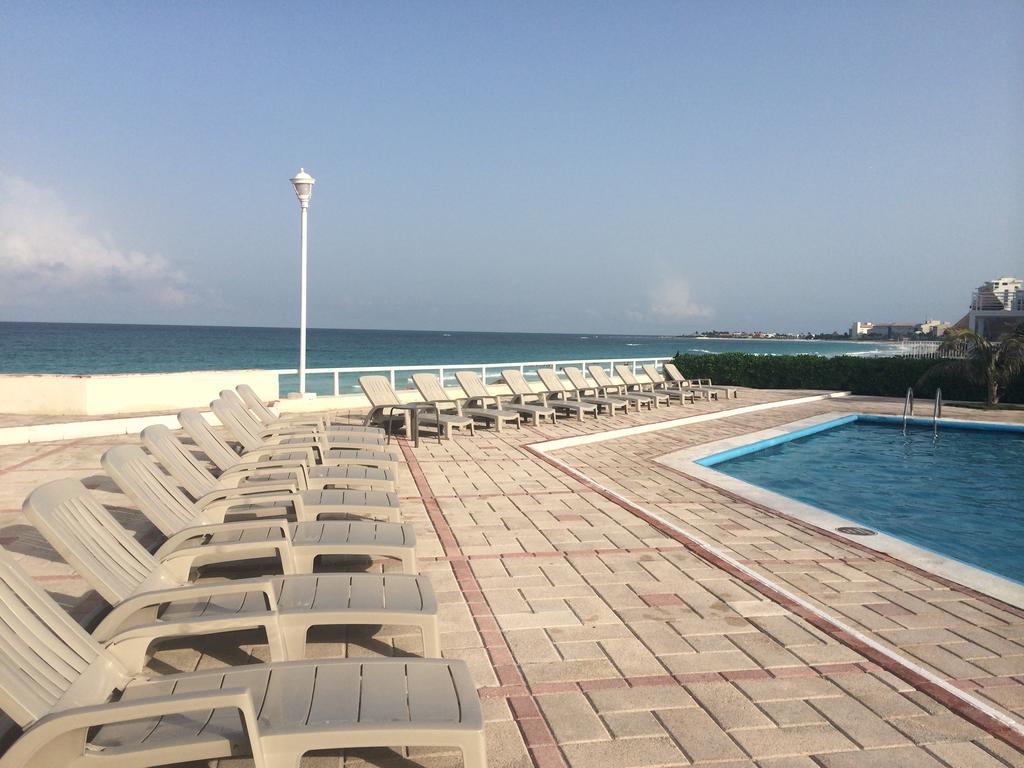 Cancun Beach Aparthotel Brisas Pokoj fotografie