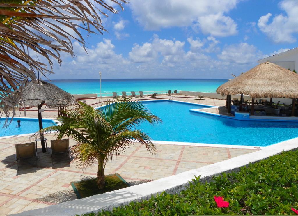 Cancun Beach Aparthotel Brisas Pokoj fotografie